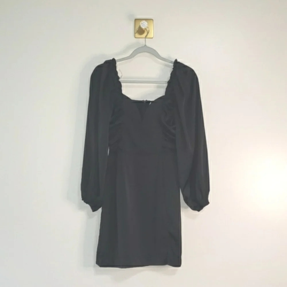 Entro NWT Mini Dress Medium Black Long Sleeves Party Holiday Christmas Ball